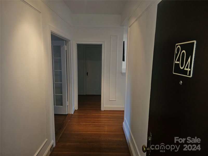 Property image 5 at 301 W Tenth Street, Charlotte, NC 28202