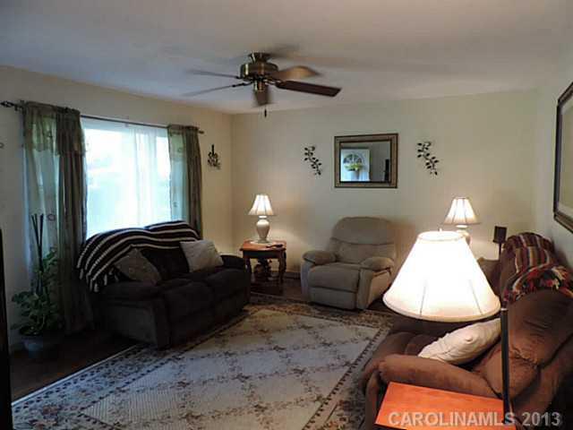 Property image 2 at 1148 Ashford Street, Charlotte, NC 28214