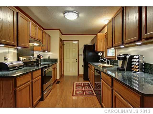 Property image 5 at 6506 Carmel Hills Drive, Charlotte, NC 28226
