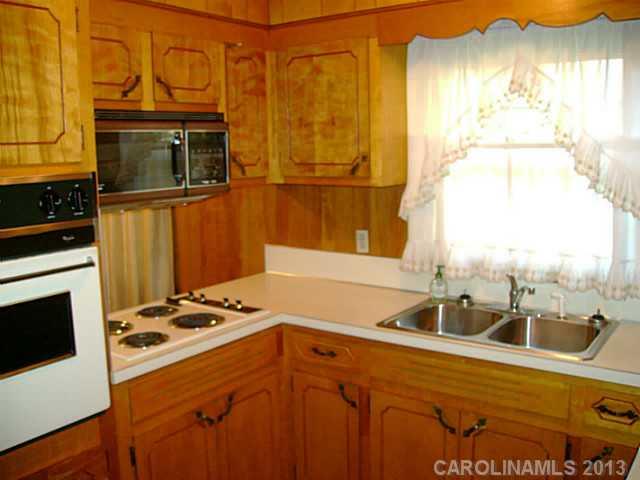 Property image 4 at 2 Spruce Pine Drive, Belmont, NC 28012