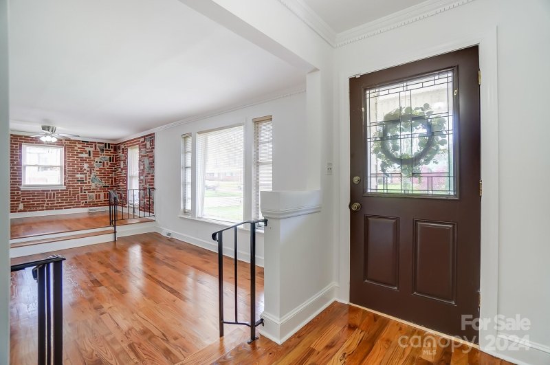 Property image 4 at 5927 Olinda Street, Charlotte, NC 28215