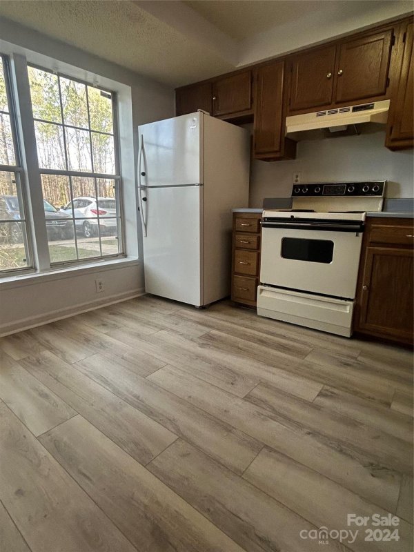 Property image 4 at 5900 Bayswater Lane, Charlotte, NC 28212