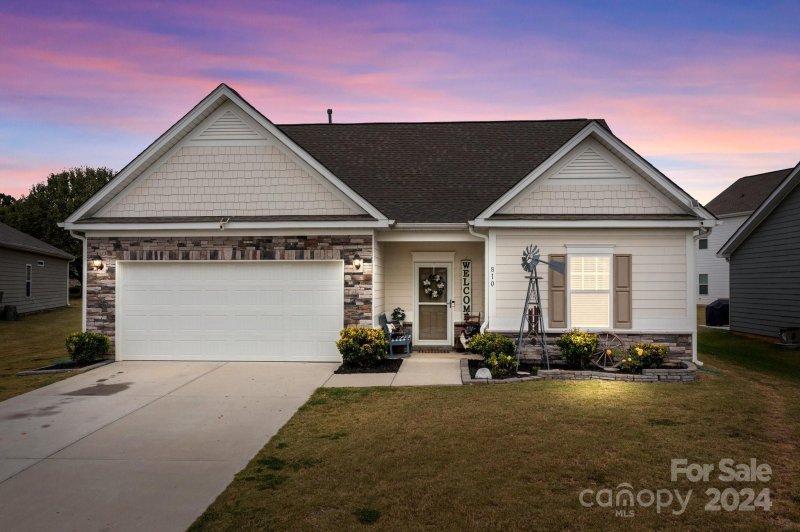 Property image 3 at 810 Foxmeade Court, Salisbury, NC 28144