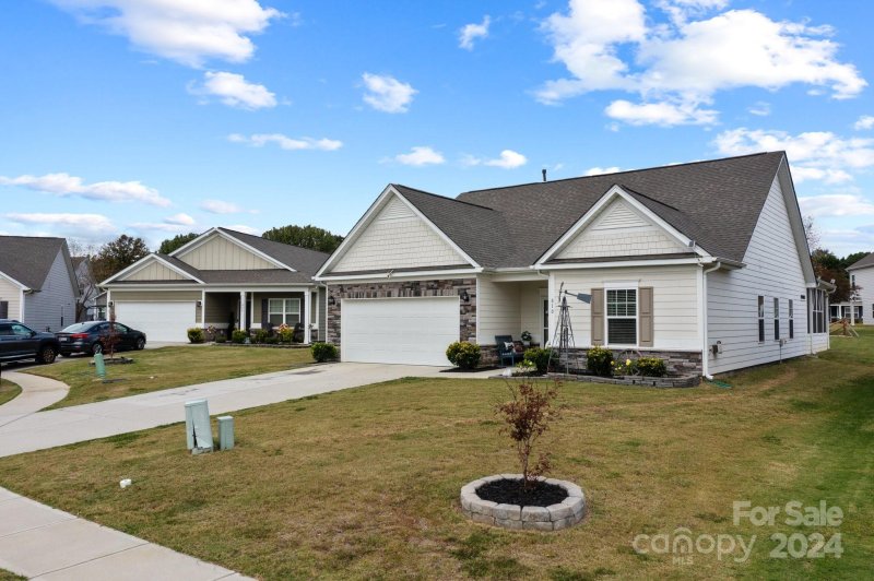 Property image 4 at 810 Foxmeade Court, Salisbury, NC 28144