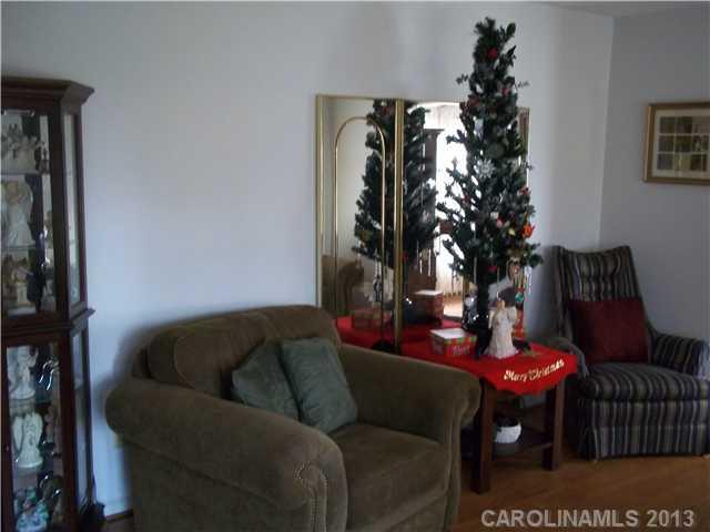 Property image 2 at 2441 Montrose Drive, Gastonia, NC 28054