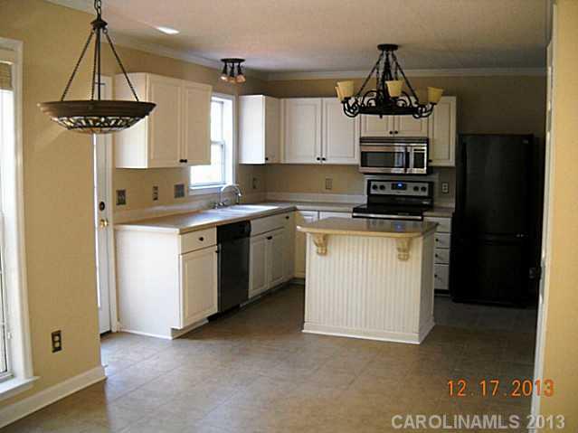 Property image 5 at 10430 Misty Ridge Lane, Charlotte, NC 28277