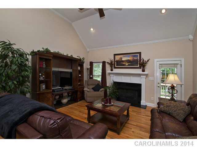 Property image 4 at 806 Ashley Court, Lowell, NC 28098