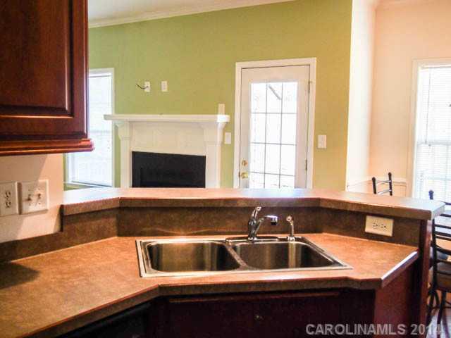 Property image 3 at 2016 Alton Court, Lowell, NC 28098