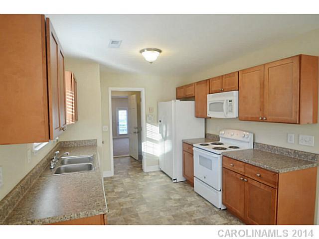 Property image 4 at 2018 Forget Me Not Lane, Wingate, NC 28174