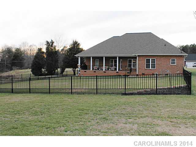 Property image 2 at 141 Postell Drive, Statesville, NC 28625