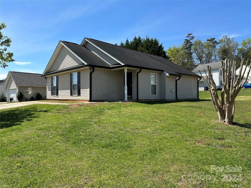 Property image 2 at 5131 Elizabeth Road, Charlotte, NC 28269