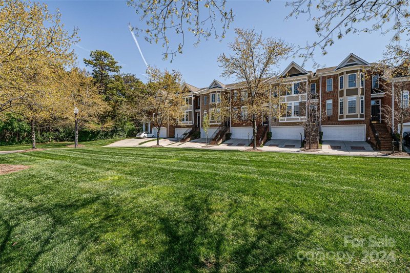 Property image 2 at 7746 Springs Village Lane, Charlotte, NC 28226