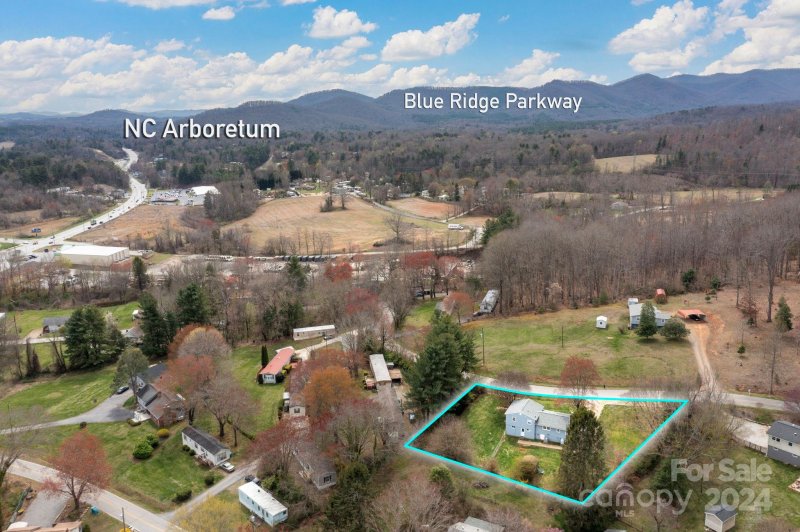 Property image 3 at 216 Stradley Mountain Road, Asheville, NC 28806