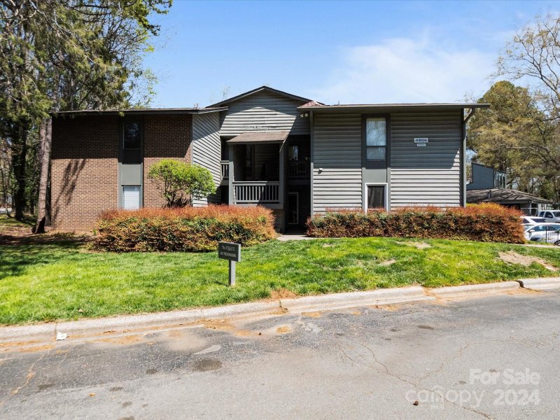 Property image 5 at 4906 Sardis Road, Charlotte, NC 28270