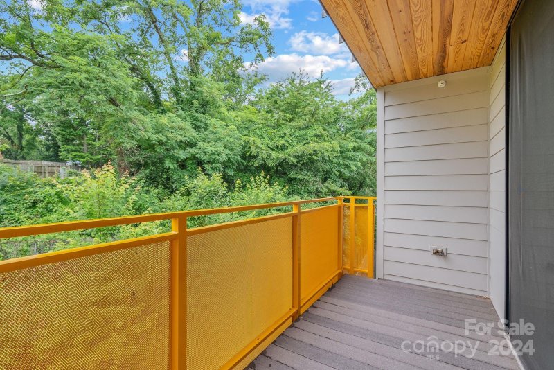 Property image 4 at 68 Craven Street, Asheville, NC 28806