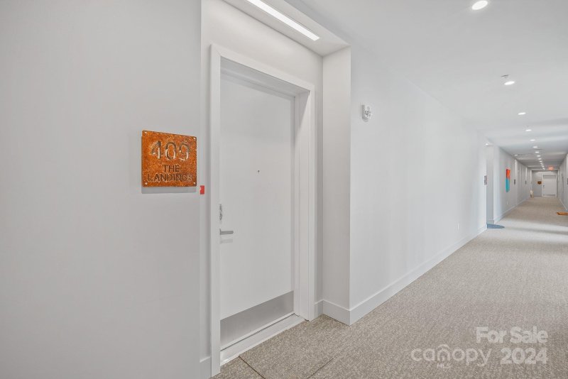 Property image 5 at 68 Craven Street, Asheville, NC 28806