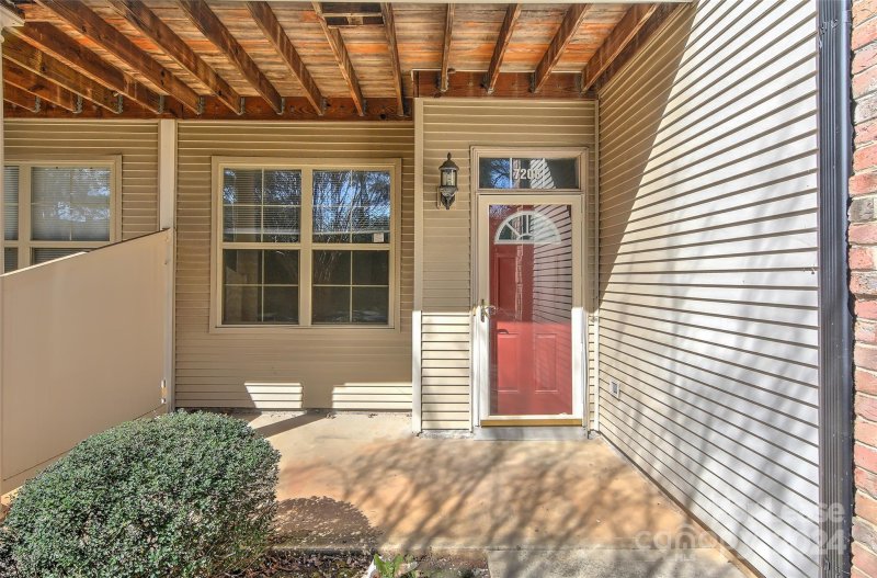 Property image 3 at 7208 Michaels Landing Drive, Charlotte, NC 28262