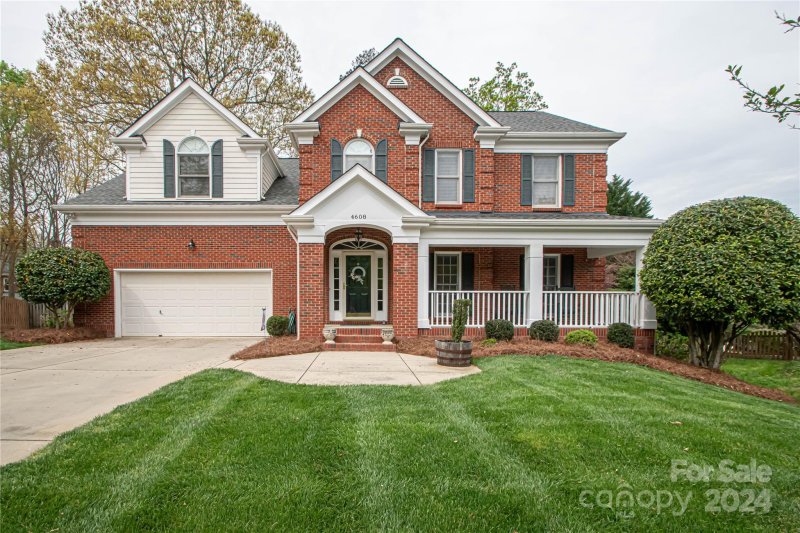 Property image 2 at 4608 Walnut Knoll Drive, Matthews, NC 28105