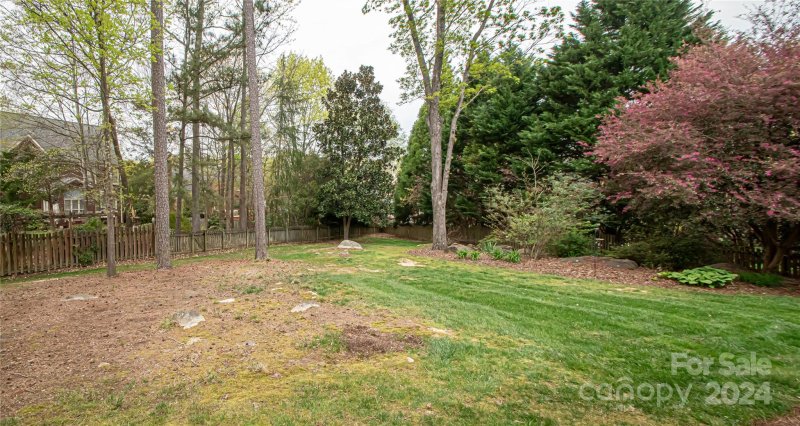 Property image 4 at 4608 Walnut Knoll Drive, Matthews, NC 28105