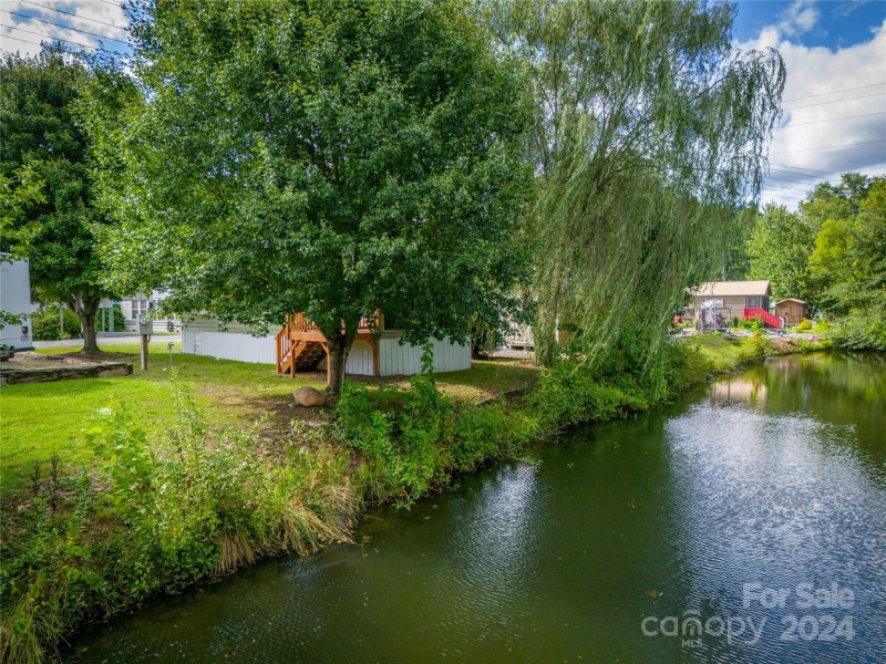 Property image 5 at 275 Mallard Loop, Waynesville, NC 28785