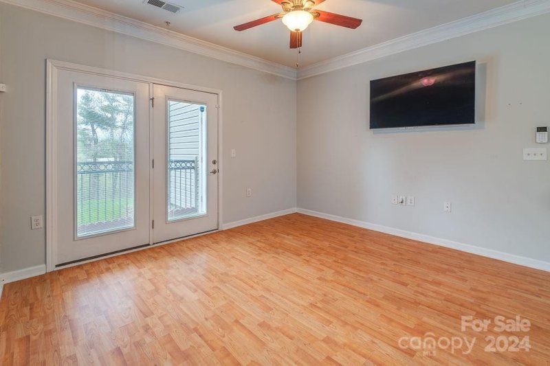 Property image 5 at 516 Appeldoorn Circle, Asheville, NC 28803