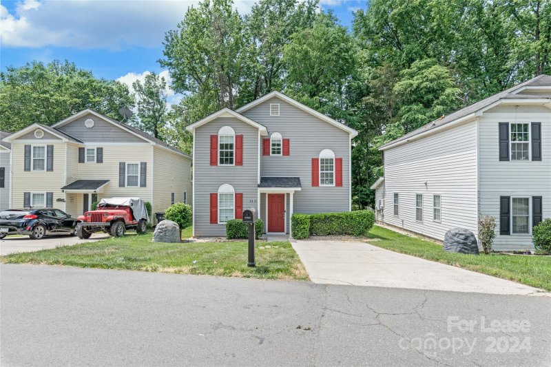 Property image 3 at 8818 Sharonbrook Drive, Charlotte, NC 28210