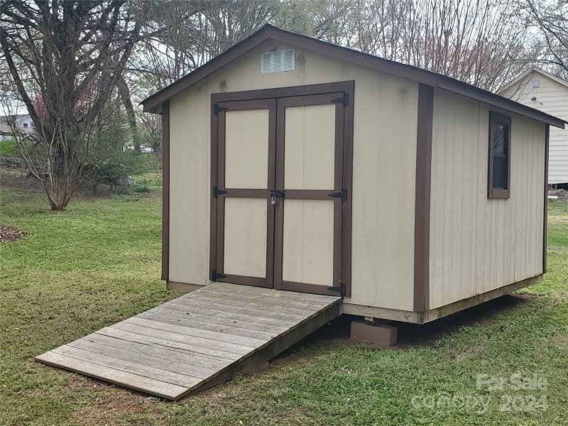 Property image 5 at 4671 Crystal Street, Claremont, NC 28610