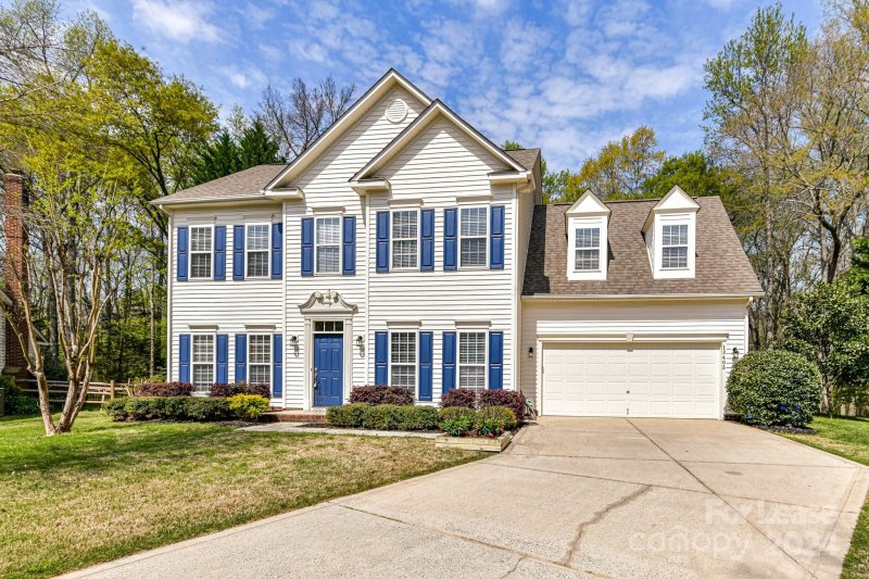 Property image 2 at 13405 Honeytree Lane, Pineville, NC 28134