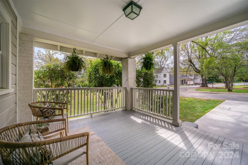 Property image 4 at 1333 Shamrock Drive, Charlotte, NC 28205