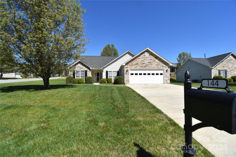 144 Morning Mist Road