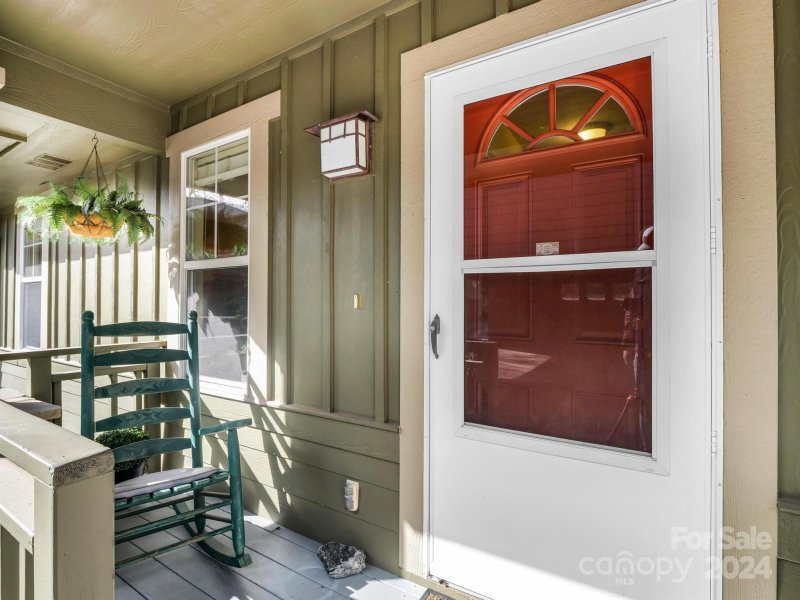 Property image 4 at 302 Fox Den Court, Hendersonville, NC 28792