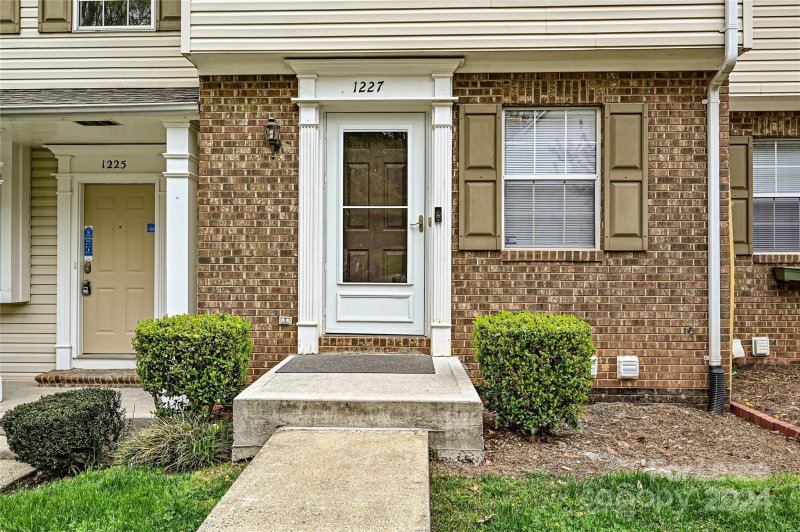 Property image 2 at 1227 Maple Shade Lane, Charlotte, NC 28270