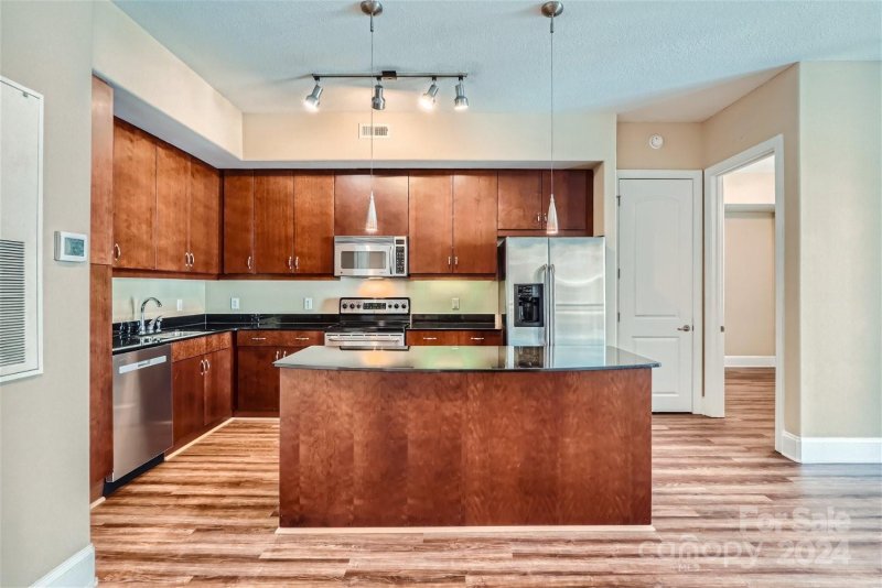 Property image 3 at 4625 Piedmont Row Drive, Charlotte, NC 28210