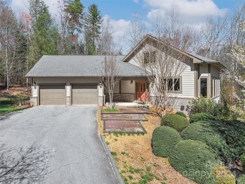 Property image 3 at 40 Ravenwood Drive, Fletcher, NC 28732