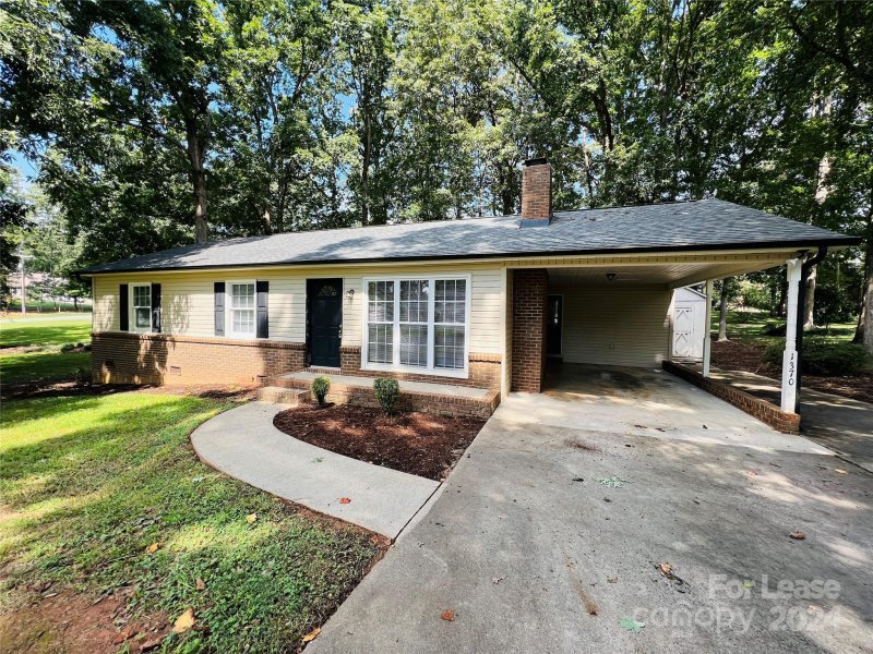 Property image 2 at 1370 Oak Canopy Road, Lincolnton, NC 28092