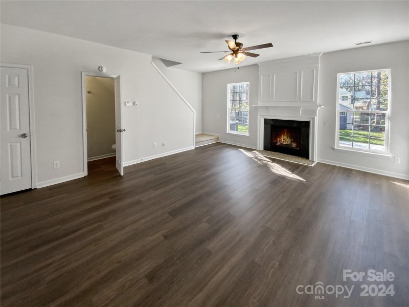 Property image 3 at 7515 Eurostar Drive, Charlotte, NC 28213