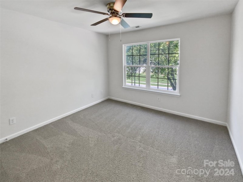 Property image 5 at 7515 Eurostar Drive, Charlotte, NC 28213