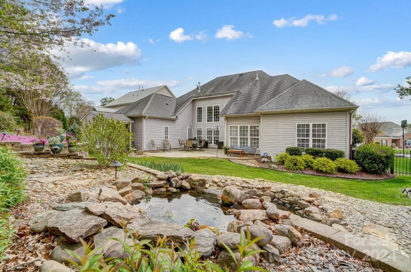 Property image 4 at 125 Doyle Farm Lane, Mooresville, NC 28115