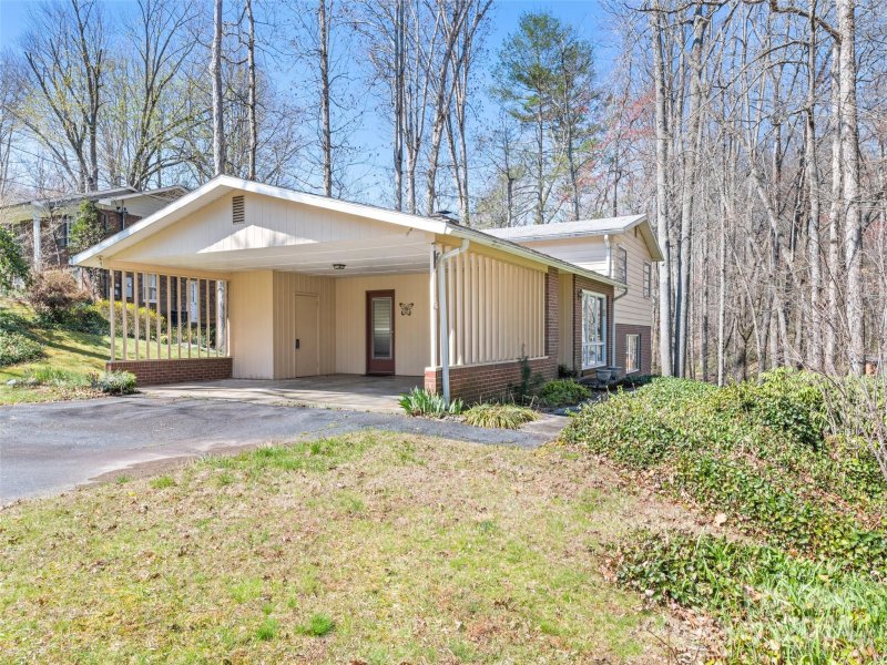 Property image 2 at 43 Mayfair Drive, Candler, NC 28715