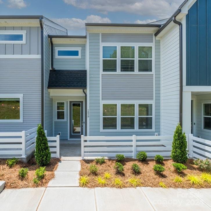 Property image 3 at 109 D Forest Lake Boulevard, Mooresville, NC 28117