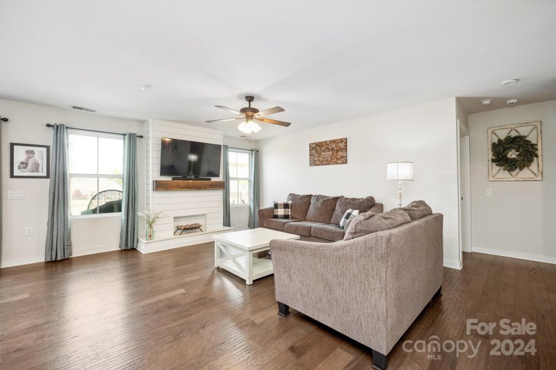 Property image 3 at 4303 Greenleaf Street, Concord, NC 28027