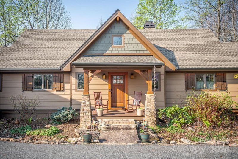 Property image 2 at 70 Tanager Lane, Black Mountain, NC 28711