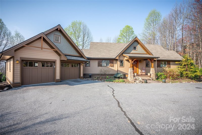 Property image 3 at 70 Tanager Lane, Black Mountain, NC 28711