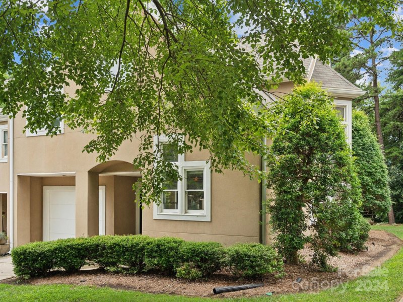 Property image 3 at 9222 Ravenwing Drive, Charlotte, NC 28262