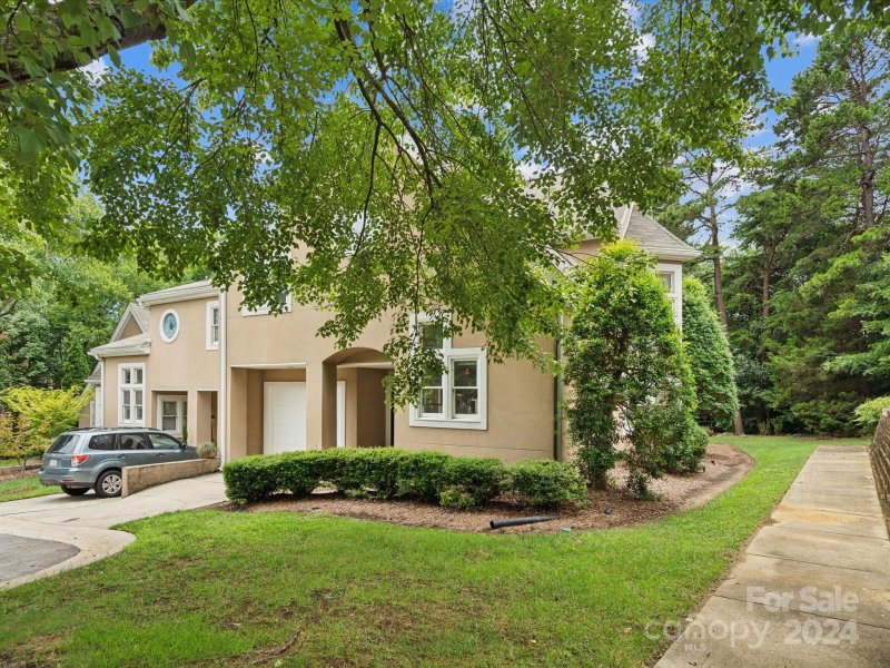 Property image 4 at 9222 Ravenwing Drive, Charlotte, NC 28262