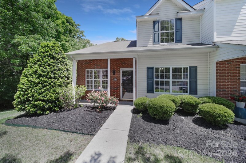 1540 Maypine Commons Way