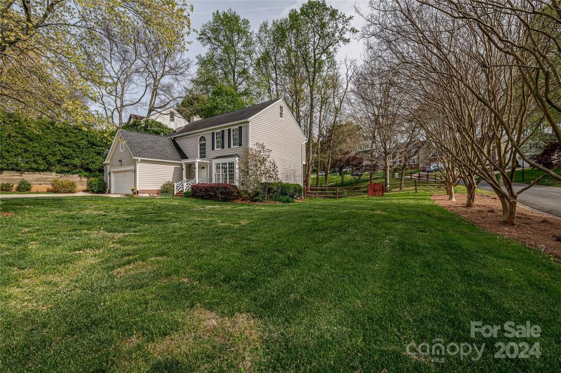 Property image 2 at 3831 Brownes Ferry Road, Charlotte, NC 28269