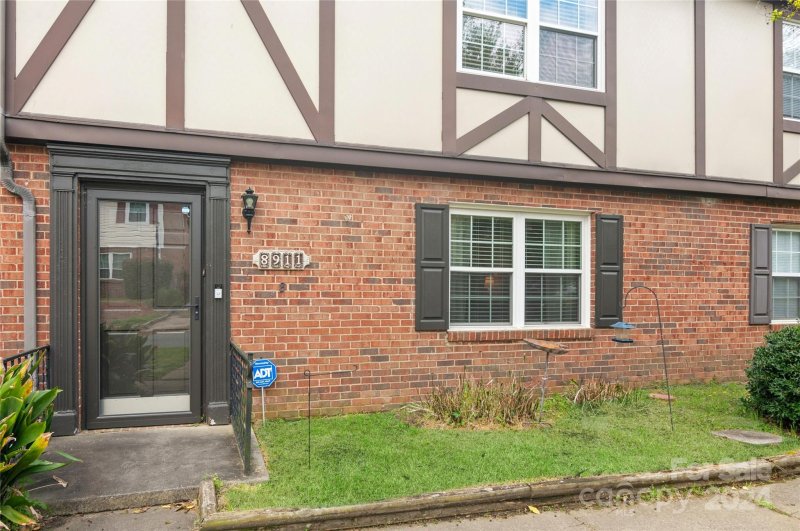 Property image 2 at 8911 Hunter Ridge Drive, Charlotte, NC 28226