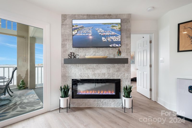 Property image 5 at 18595 Vineyard Point Lane, Cornelius, NC 28031