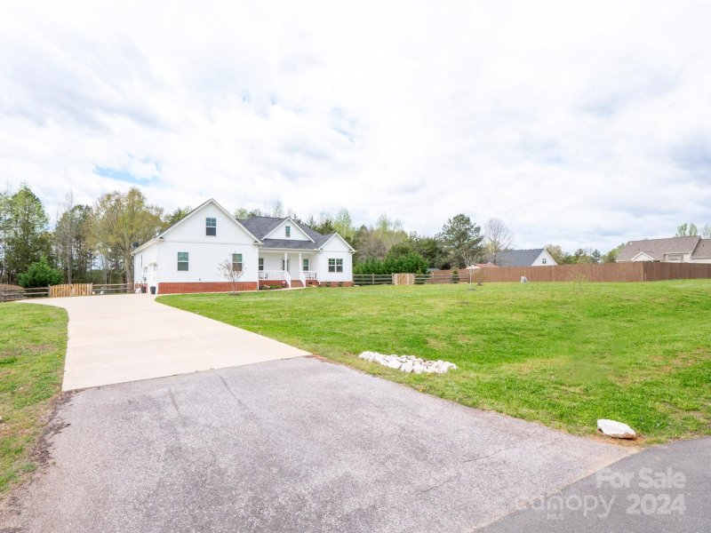 Property image 4 at 2536 Moon Creek Lane, Clover, SC 29710